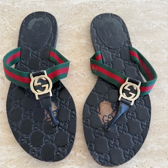 Gucci Black Flip-Flops with Red and Green Straps - Picture 1 of 4